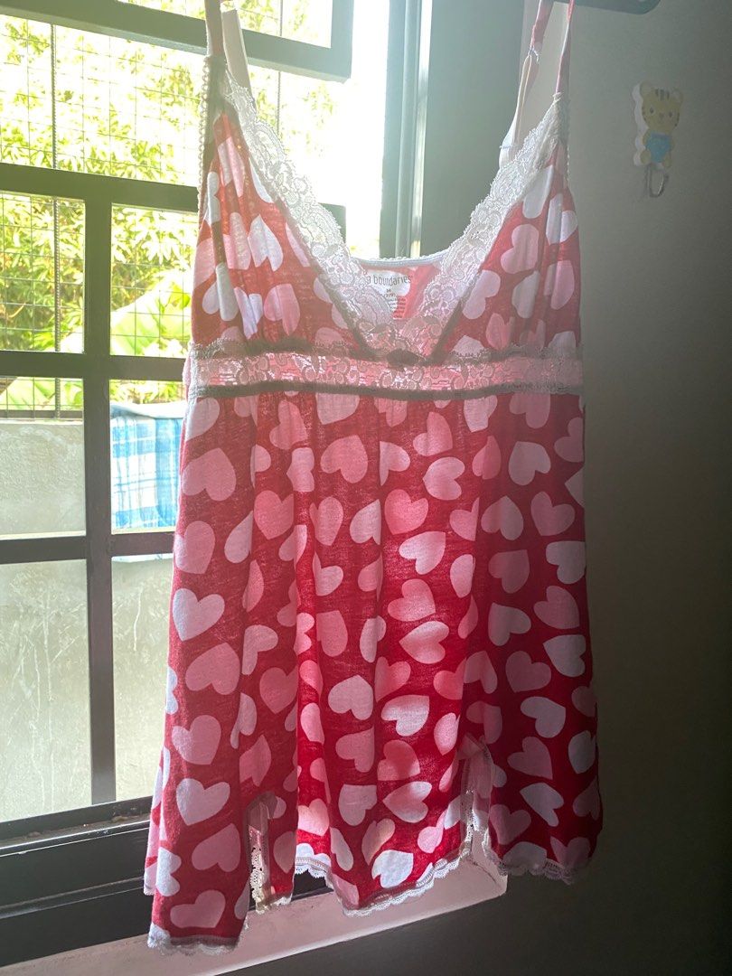 Coquette y2k top with cute bows (Category: Sleeveless) located in Umingan. Submitted by declutterwifme (Listing ID 1298950478, Image 2). Description: .