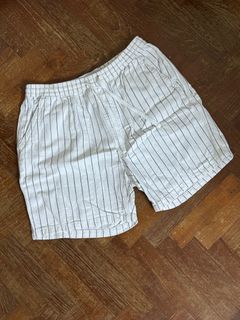 (Category: ) located in . Submitted by dollar_bills (Listing ID 1298943404, Image 1). Description: .