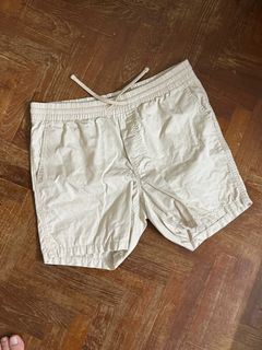 (Category: ) located in . Submitted by dollar_bills (Listing ID 1298943238, Image 1). Description: .