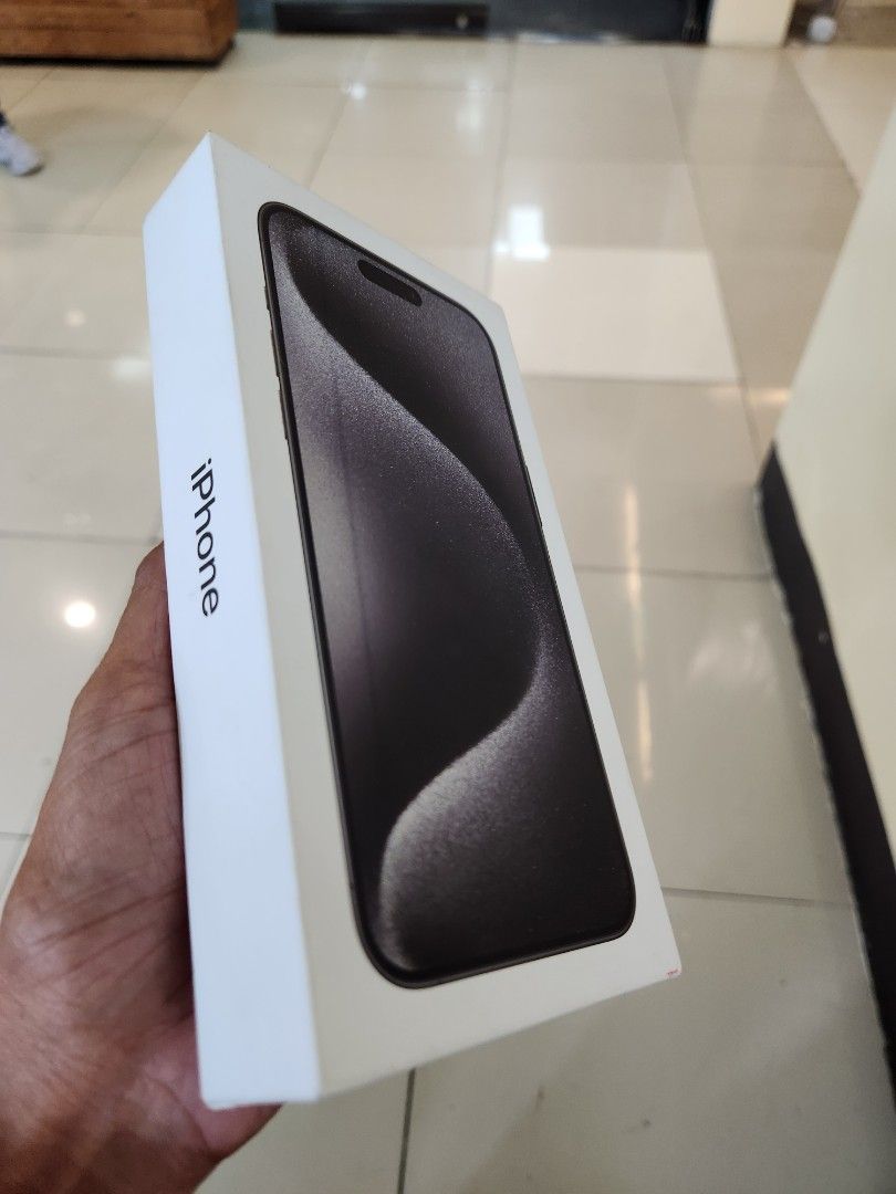 Iphone 15 Pro Max 256gb Black Titanium (Category: iPhone 15 Series) located in San Juan City. Submitted by tanexsulla42 (Listing ID 1298865132, Image 3). Description: We accept trade in Credit card / Home Credit Shipping Meet ups / Delivery Fb page: Ashley & Lyn.