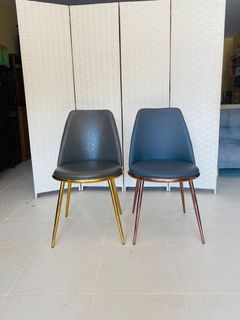 JAPAN SURPLUS FURNITURE 2PCS DINING CHAIRS  SIZE 19D x 17.50H  16"SANDALAN HEIGHT   (AS-IS ITEM) IN GOOD CONDITION