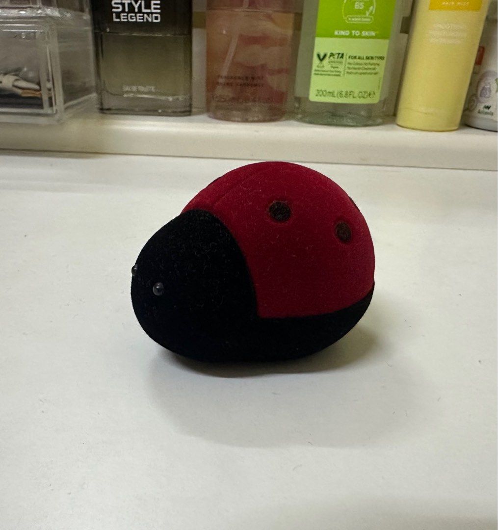 LADYBUG RING BOX (Category: Accessory holder, box & organisers) located in Shah Alam. Submitted by lalunaa89 (Listing ID 1298855474, Image 2). Description: .