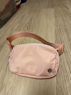 Lululemon Everywhere Belt Bag - Melon Sorbet Color