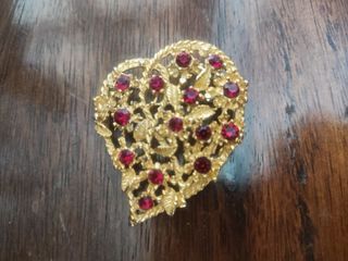 FREE shipping - Matte gold foliate heart brooch
