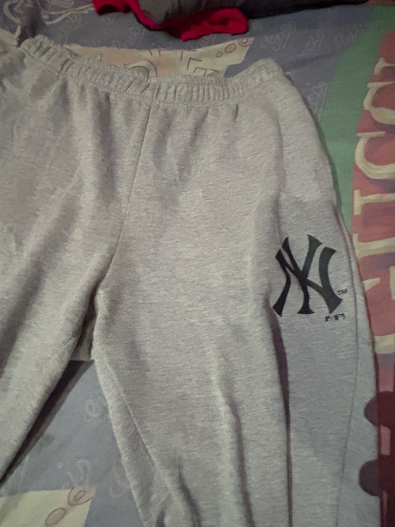 Mlb new york (Category: Joggers) located in Manila. Submitted by dykiedykes775 (Listing ID 1298832098, Image 2). Description: Size 32-40.