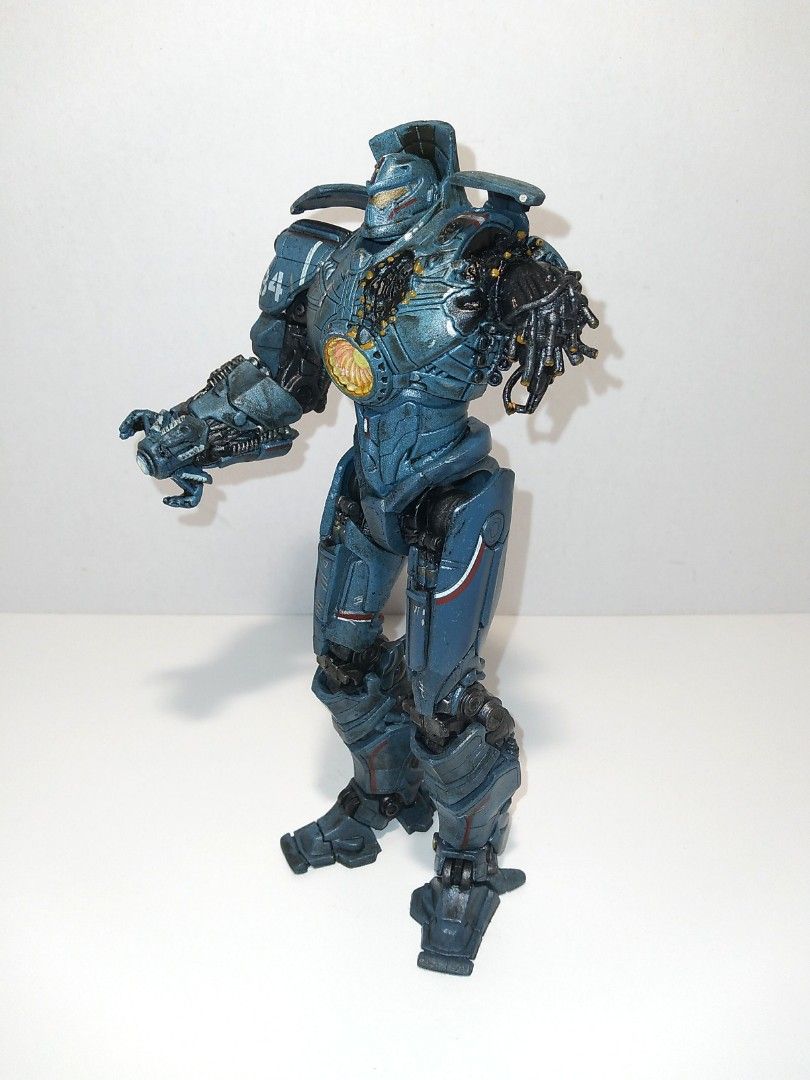 NECA Pacific Rim Gipsy Danger Battle Damage Jaeger 7 Action Figure Robot New eB