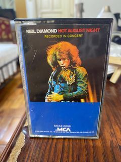 NEIL DIAMOND - HOT AUGUST NIGHT RECORDED IN CONCERT - Original Music Cassette Tape - Used