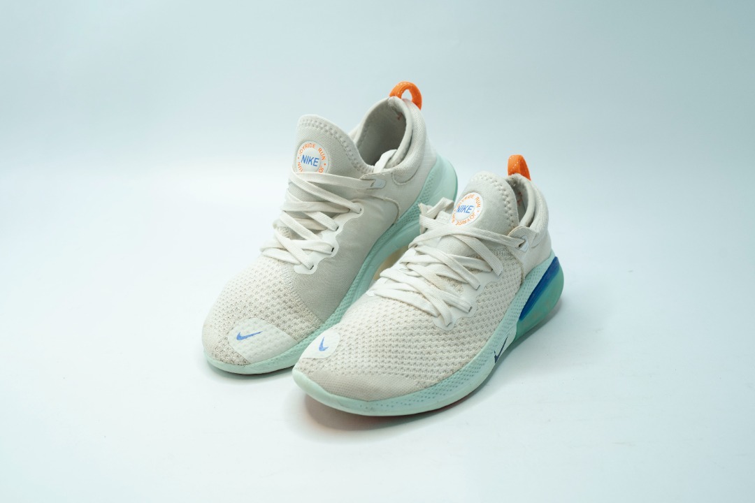 Nike joyrun top