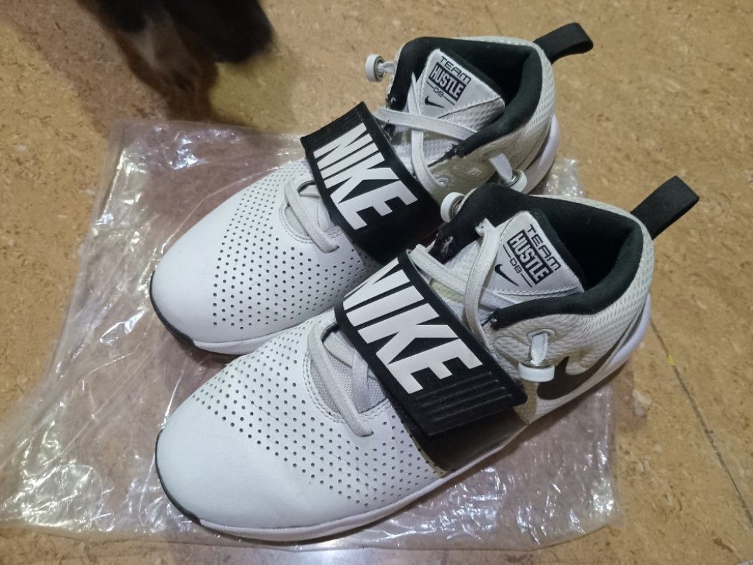 Nike team hustle db online