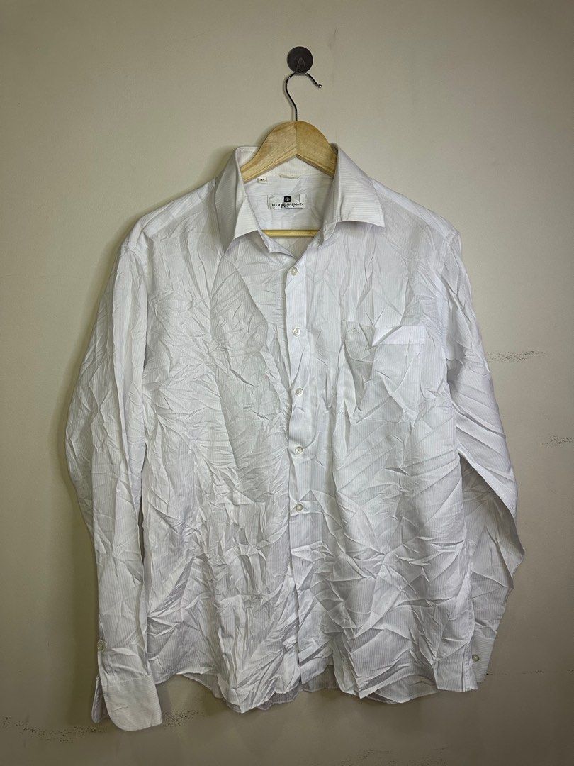 PIERRE BALMAIN POLO LONG SLEEVES (Category: Formal Shirts) located in Molave. Submitted by thriftmate13 (Listing ID 1298839410, Image 1). Description: .