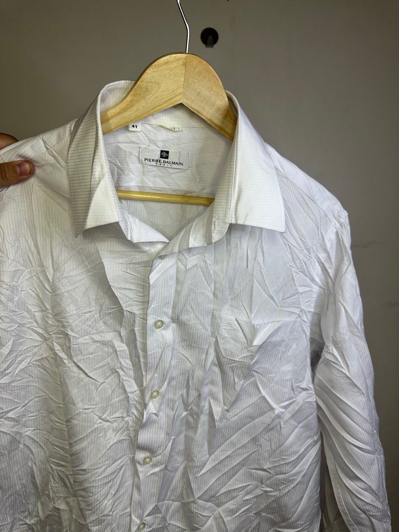 PIERRE BALMAIN POLO LONG SLEEVES (Category: Formal Shirts) located in Molave. Submitted by thriftmate13 (Listing ID 1298839410, Image 2). Description: .