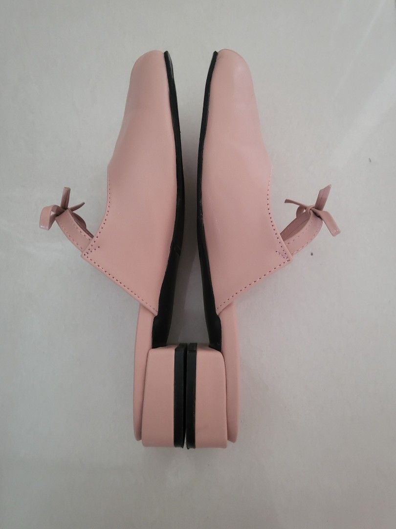 Low heeled pink shoes clearance