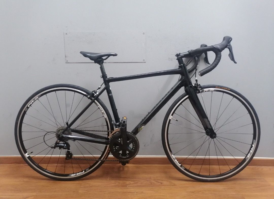 Polygon Strattos s5 Shimano Sora gear groupset