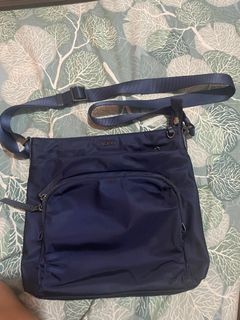 Preloved Tumi Sling bag
