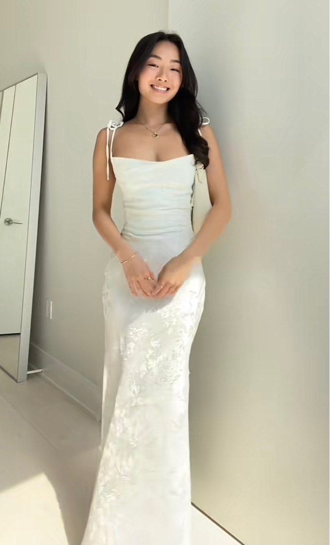 prom dress evening dress grad dress pink house of cb seren babyboo whitney  princess polly lace corset, Women's Fashion, Dresses & Sets, Evening dresses  & gowns on Carousell