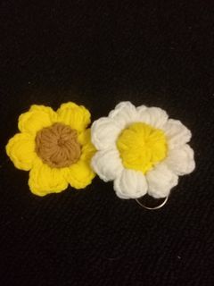 Puff Flower Crochet Keychain
