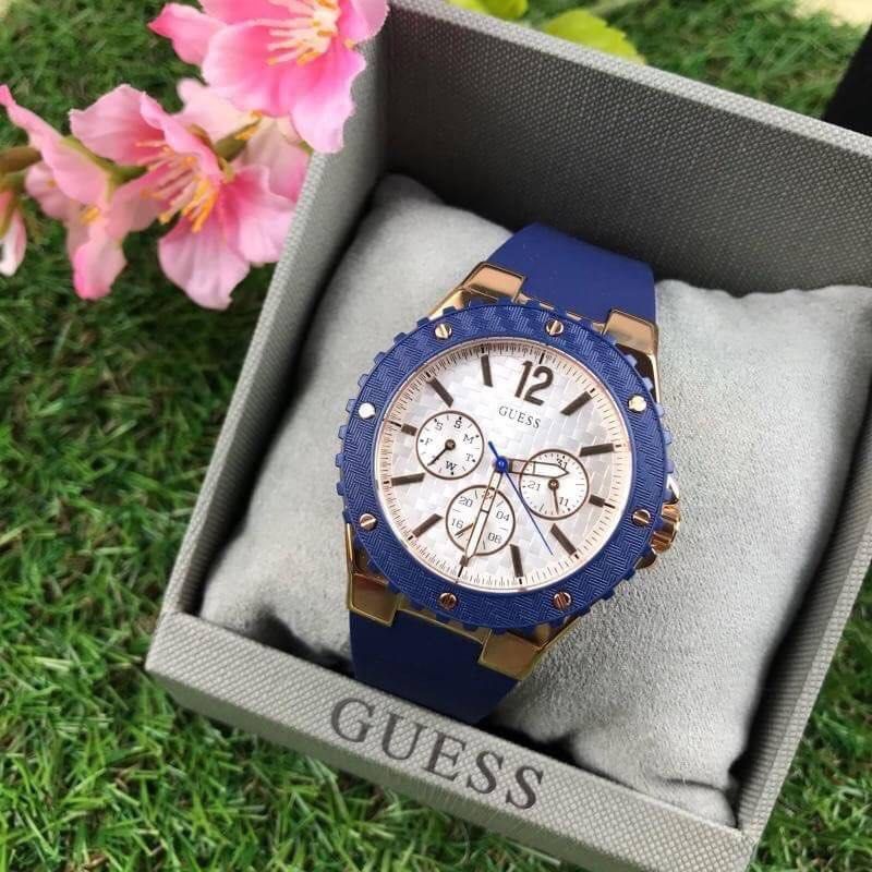 RESTOCK ORIGINAL GUESS OVERDRIVE OFF WHITE DIAL BLUE SILICONE LADIES WATCH W0149L5 Women s Fashion Watches Accessories Watches on Carousell