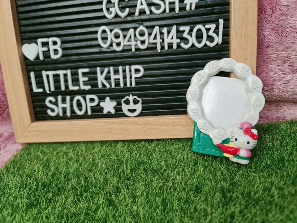 sanrio mini ceramic photo frame (Category: Frames & Pictures) located in Bacoor. Submitted by LittleKhipShop (Listing ID 1298929063, Image 1). Description: 💕sanrio mini ceramic photo frame ●mine at 130 ©️sanrio 2001 markings ●COMMENT ON PRICE & DESCRIPTION ONLY. ●SCREENSHOT YOUR DIBS ITEM. FOR YOUR OWN REFERENCE .