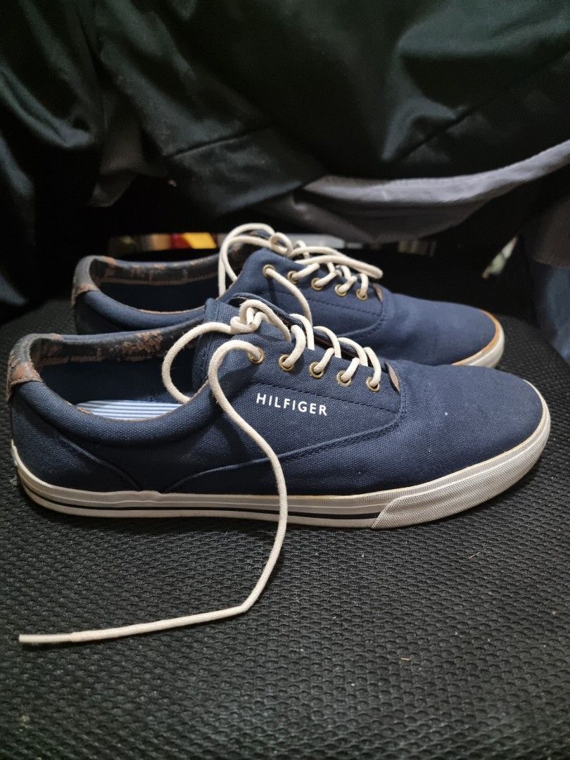 Tommy Hilfiger Phelipo Sneakers US 11 Men s Fashion Footwear Casual Shoes on Carousell