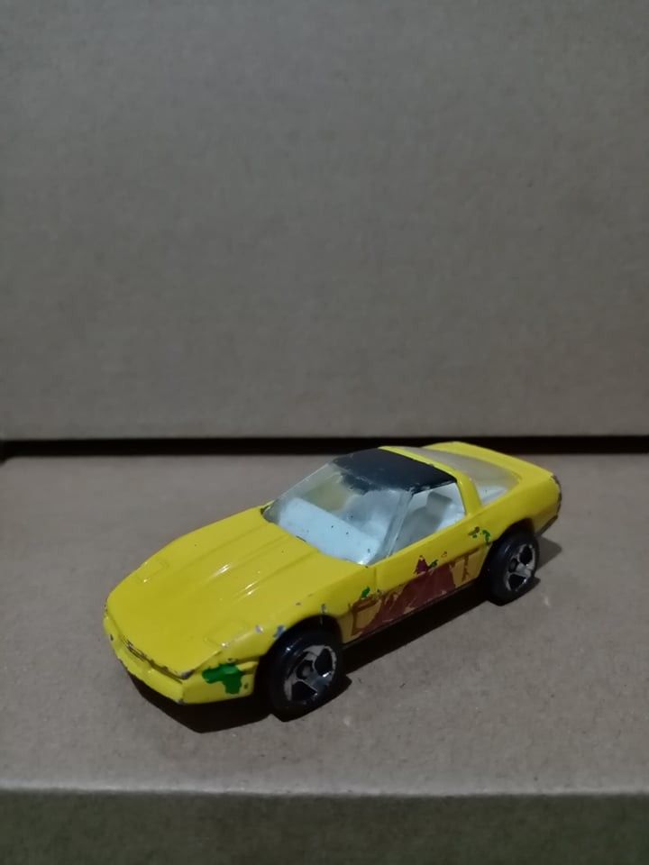 Vintage 1980 Corvette HotWheels (Category: Vehicle & Diecast Models) located in San Pedro. Submitted by 0bennyfitus0 (Listing ID 1298797259, Image 2). Description: Vintage 1980 Corvette This is a retooled version of the 1980 Corvette in which the hood does not open. Produced year 2000. 24 years old. Terms and Conditions: No Returns. No exchange. No Refunds. What you see is what you get. Check carefully the condition of the item before paying. Add