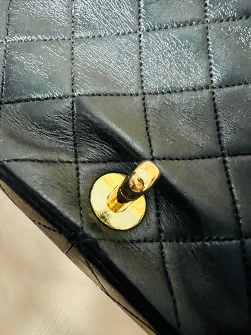 Vintage Chanel (Category: Luxury Bags & Wallets) located in Muntinlupa City. Submitted by sassygchanel (Listing ID 1298904944, Image 2). Description: serial code nawala kasi nilinis so the owner had to authenticate it thru a 3rd party Authenticator No card Replated With authentication from etinceler ( authentication company from europe) Vintage so no holo No holo nawala nung pinalinis vintage napo Authenticate by a European authentication Meet up