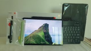 Xiaomi Pad 5 8/256 COSMIC GRAY with Xiaomi Smart Pen Gen 1 plus Accessories