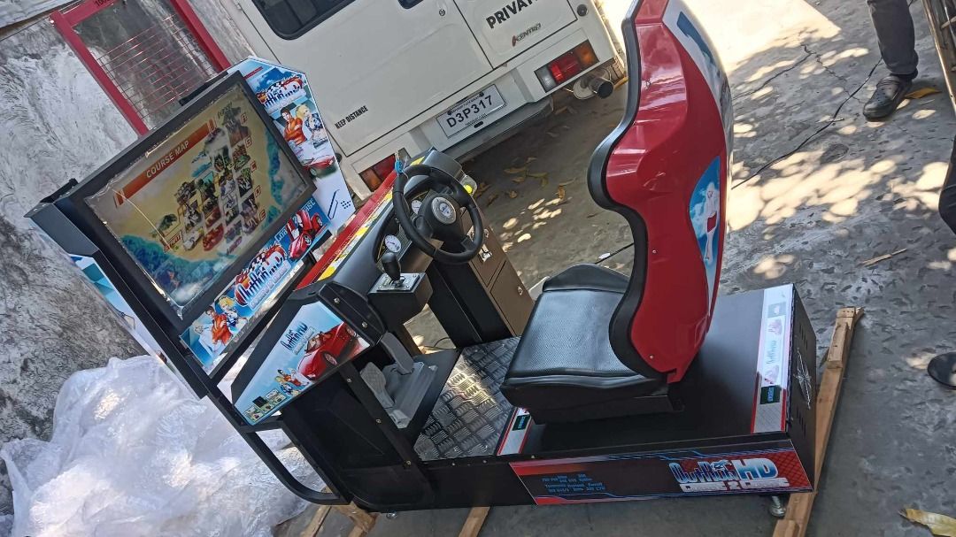 "32""LCD Outrun Single Arcade Games For Sale (Category: Nintendo) located in Aroroy. Submitted by 09307311069 (Listing ID 1299024325, Image 3). Description: 1.Size：170*110*190cm 2.Weight：130KG arcade games for adult .