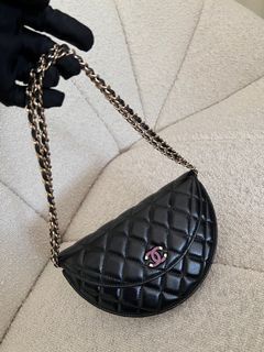 🦄 CHANEL 20S Crescent Half Moon Clutch with Chain WOC Authentic Chanel