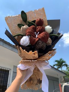 Aesthetic crochet bouquet