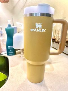 Authentic Stanley Adventure Quencher H2.0 Flowstate Insulated Tumbler 40oz.