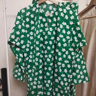 (Category: ) located in . Submitted by trinketsstash (Listing ID 1299054533, Image 1). Description: .