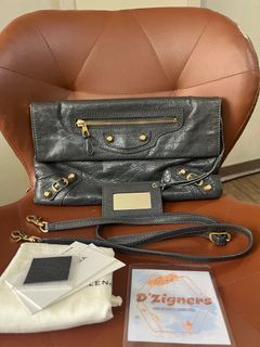 Balenciaga Envelope clutch leather sling bag in GHW