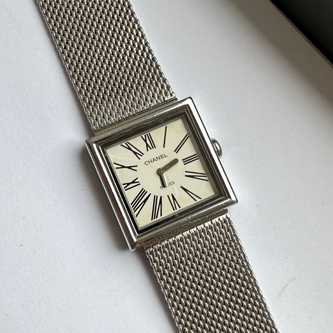 Classic style Vintage Chanel Watch Acier 1987