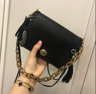 （分類：）位於 。 由 madyyyyy 提交（商品編號 1298022327，圖片 1）。簡介： 。