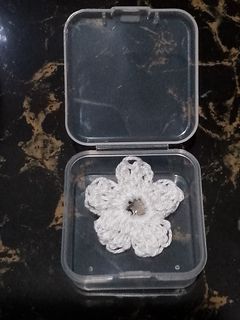 Crochet white flower brooch pin