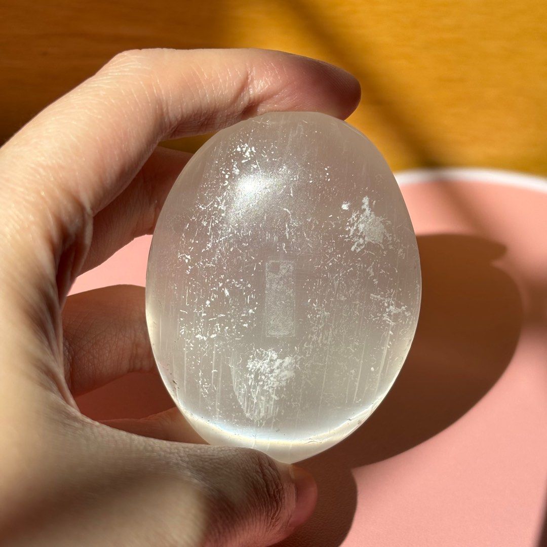 Crystals: Carved Selenite Palm Stone (Category: Other Home Decor) located in Las Pinas. Submitted by cc.declutter (Listing ID 1299031529, Image 3). Description: up for sale carved selenite palm stone php 300, negotiable 1.5 x 5 x 6.7 cm pay 50% within 24 hours, then settle remaining balance in 3 days max location: las piñas mop: bpi, maya, gcash mod: same-day delivery, j&t, gogoxpress.