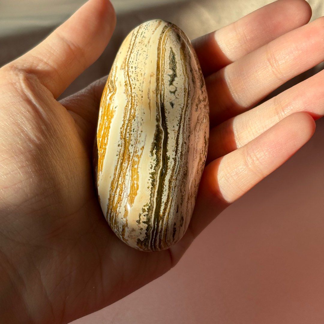Crystals: Ocean Jasper Palm Stone (Category: Other Home Decor) located in Las Pinas. Submitted by cc.declutter (Listing ID 1299031250, Image 2). Description: up for sale ocean jasper palm stone php 350, negotiable 2.5 x 4 x 8 cm pay 50% within 24 hours, then settle remaining balance in 3 days max location: las piñas mop: bpi, maya, gcash mod: same-day delivery, j&t, gogoxpress.