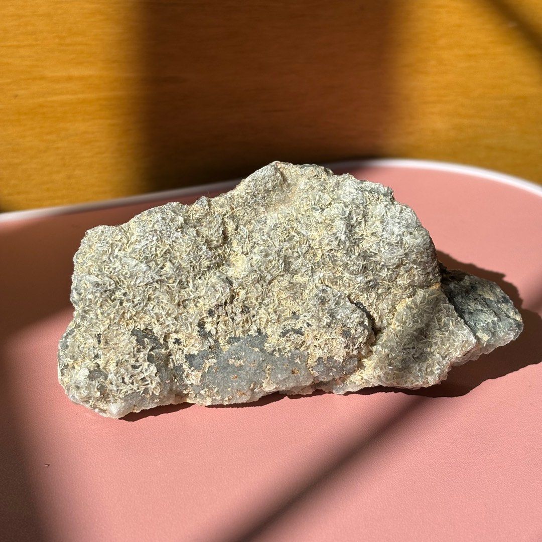 Crystals: Raw Sugar Fluorite with Muscovite (Category: Other Home Decor) located in Las Pinas. Submitted by cc.declutter (Listing ID 1299046531, Image 2). Description: up for sale raw sugar fluorite with muscovite php 400, negotiable 3.4 x 6 x 11.5 cm pay 50% within 24 hours, then settle remaining balance in 3 days max location: las piñas mop: bpi, maya, gcash mod: same-day delivery, j&t, gogoxpress.