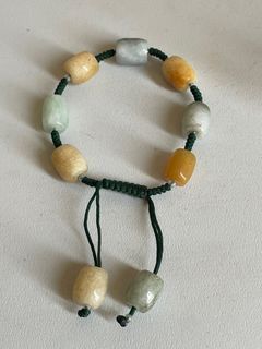 Drawstring jadeite barrel beads