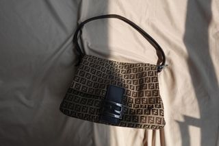 (Category: ) located in . Submitted by stylehouseph (Listing ID 1299054268, Image 1). Description: .