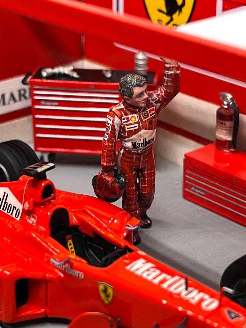 Miniature F1 Ferrari F399 - Eddie Irvine 1999 - 1/43 Mattel - Boîte Fermée