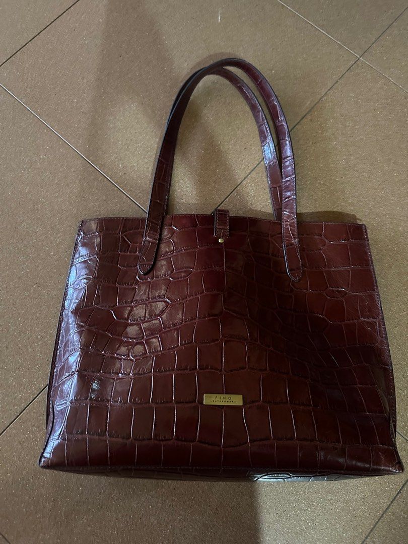 Fino leather bags top