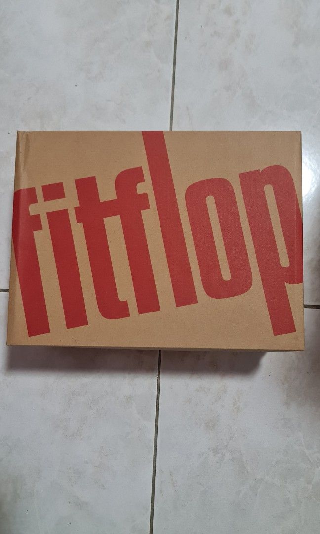 Fitflop Suede sneakers S5 UK3 (Category: Sneakers) located in Muntinlupa City. Submitted by lcadiente (Listing ID 1299031352, Image 1). Description: Original price is 7400. never worn. still with box, tags intact. Clean sole..