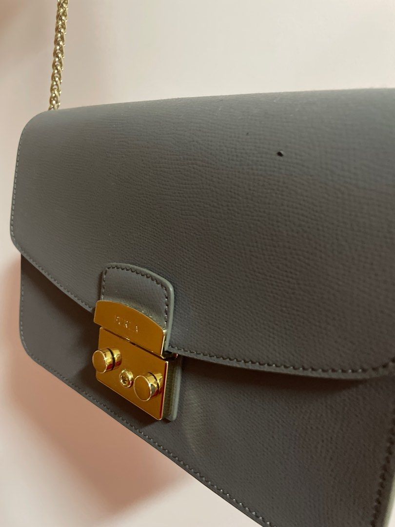 Furla metropolis shoulder bag 25cm top