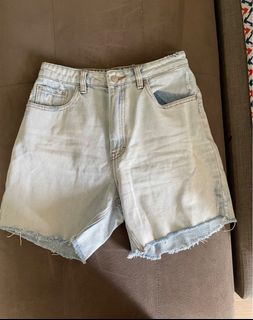 (Category: ) located in . Submitted by sallyjaneee (Listing ID 1298974099, Image 1). Description: .