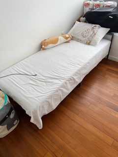 (Category: ) located in . Submitted by roomz6 (Listing ID 1298976791, Image 1). Description: .
