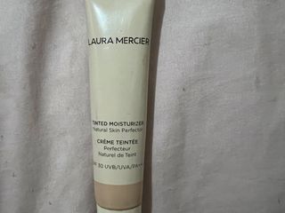 Laura Mercier Tinted Moisturizer in 2N1 Nude 25ml