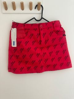 （分類：）位於 。 由 Borbor 提交（商品編號 1299082626，圖片 1）。簡介： 。