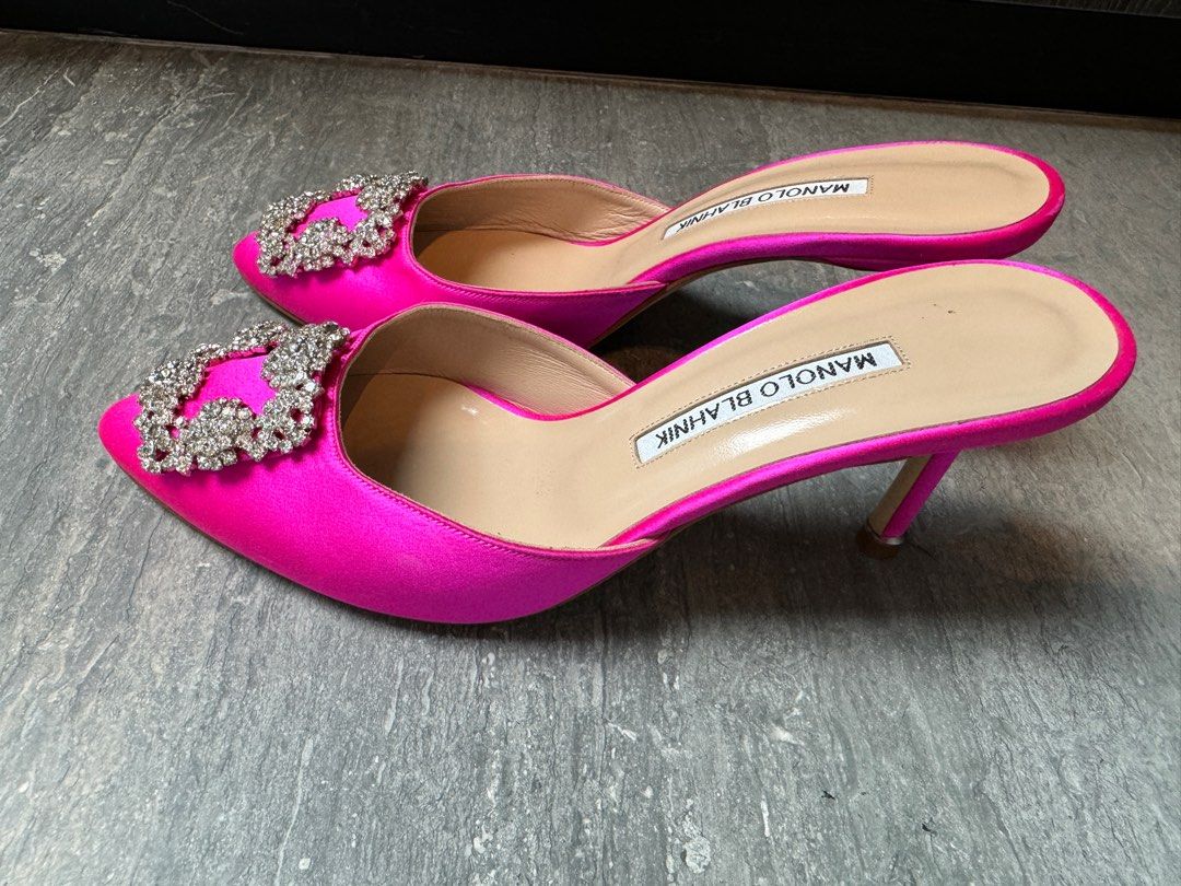 Manolo blahnik hangisi hot pink online