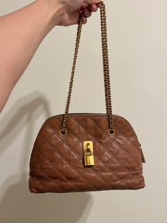 由 vickyvicky168 (刊登 ID 1298965003，圖片 1) 提交，位於 的 (類別：)，說明：。